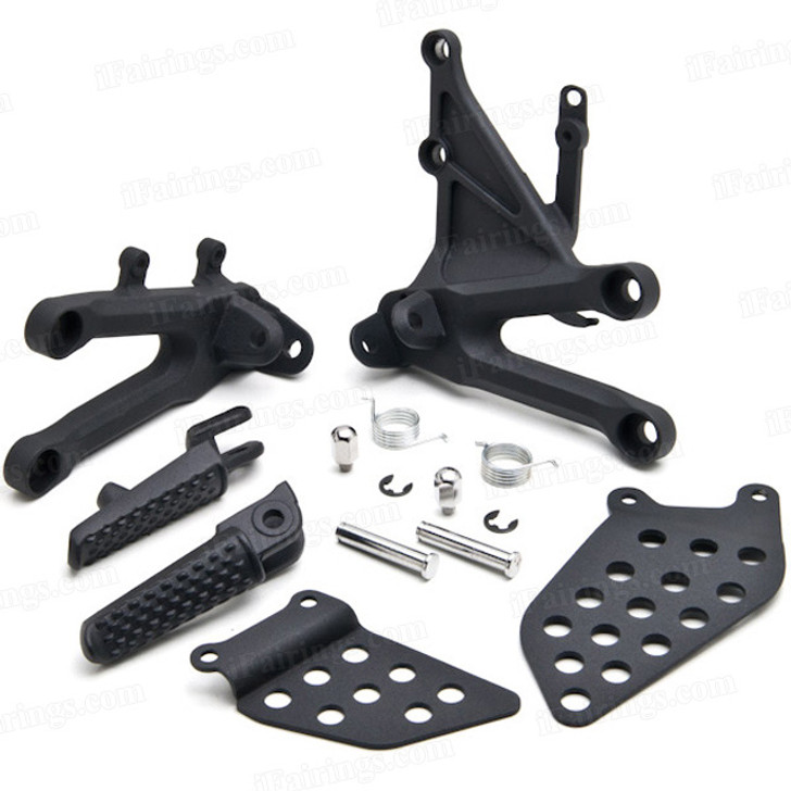 Aluminum alloy made replacement rider/front foot pegs and mount bracket kits for 2004-2007 Honda CBR1000RR, this style footrest assembly are light weight than OEM stock footrest and race-inspired design provides excellent traction and feedback. CNC machined from high-impact aluminum for durability and precise fitment.