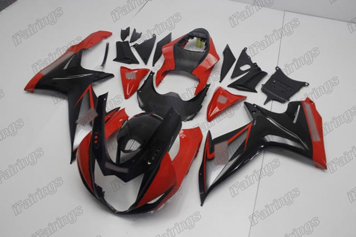 Suzuki GSXR600 GSXR750 red and black fairing