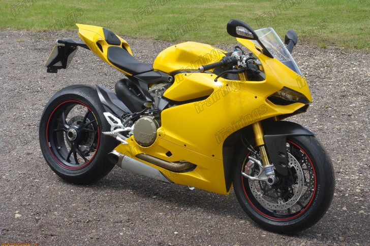 Aftermarket fairing for Ducati 899 1199 Panigale yellow color.