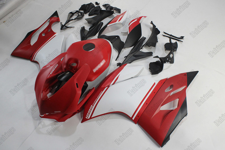 Aftermarket fairing for Ducati 959 1299 Panigale red and white scheme.