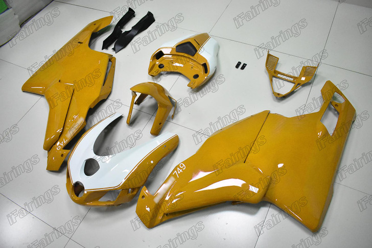 Aftermarket fairing for 2005 2006 Ducati 749 999  white and yellow.