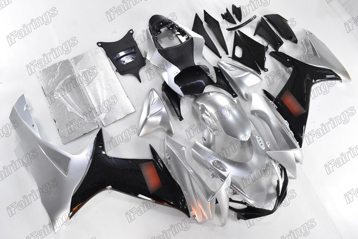 Suzuki GSXR600 GSXR750 aftermarket body kit silver and black