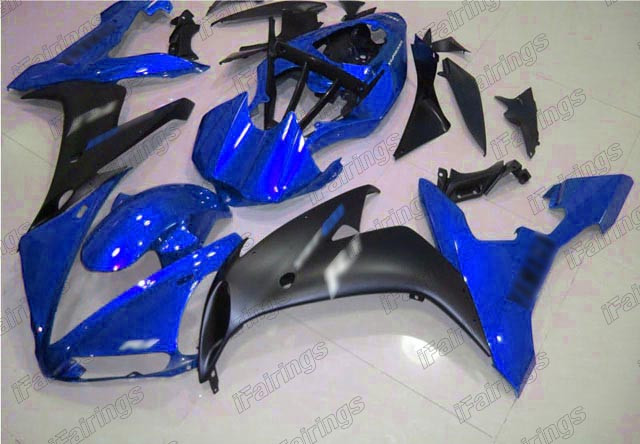 Aftermarket fairing for 2004 2005 2006 Yamaha YZF-R1 blue and black scheme.