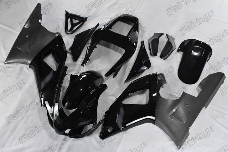 1998 1999 Yamaha YZF-R1 black and gray fairing