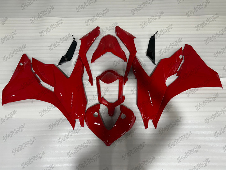 Ducati SuperSport 939 939S red bodywork