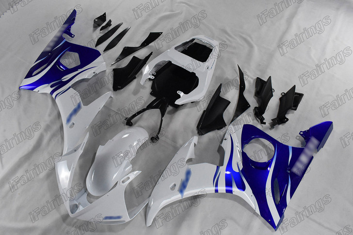 2003 2004 2005 Yamaha YZF-R6 white and blue fairings