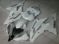 2008 to 2016 Yamaha YZF-R6 pearl white fairings.