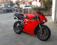 Ducati_748_916_996_red_and_bla