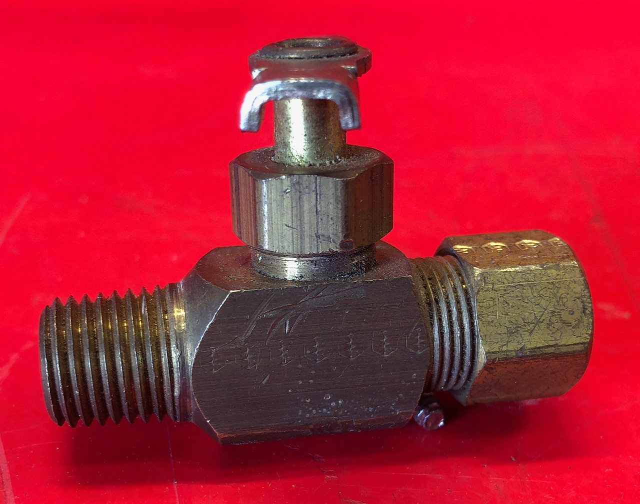 Eaton A6760 Brass Weatherhead Needle Valve