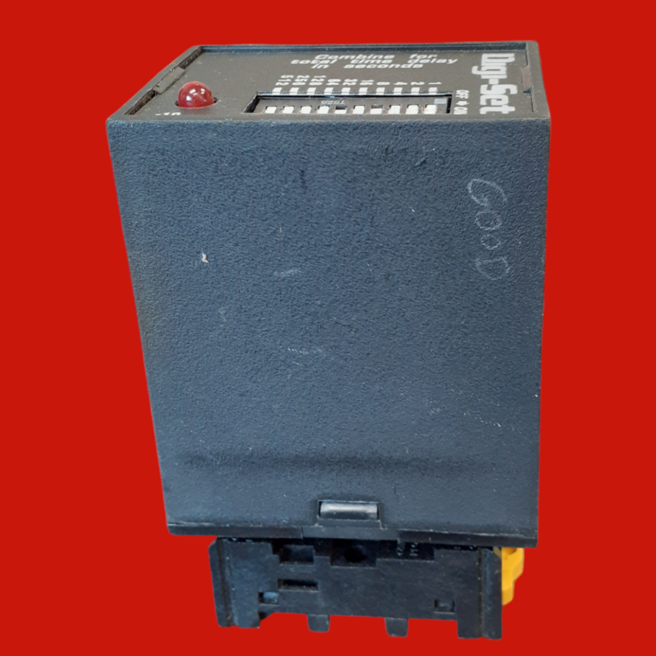 ABB - SSAC Timer Delay-on-Make 120VAC Relay 1 1023s 8-PIN LED, TDM120AL