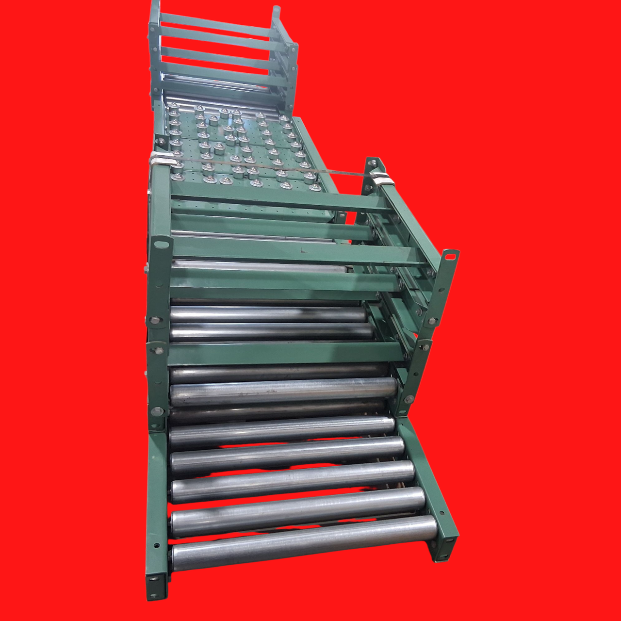 Roach Conveyors - Gravity Conveyor w/ Ball Transfer Gravity Conveyor