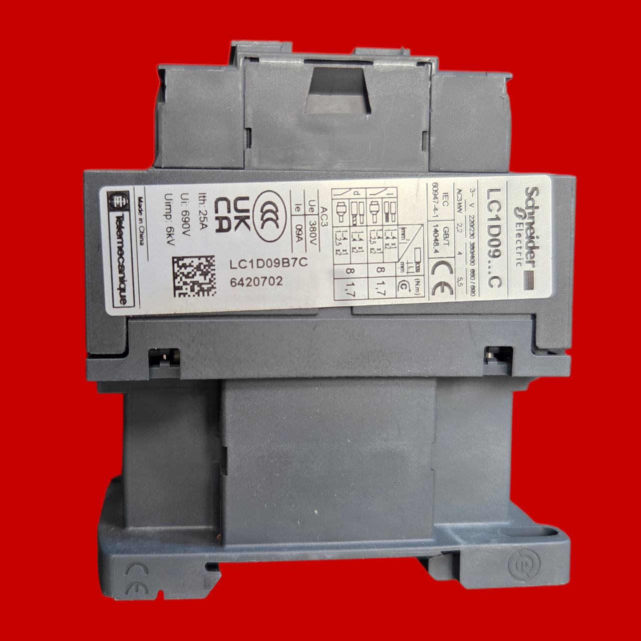Schneider Electric 9A, 3-Pole IEC Contactor, LC1D09