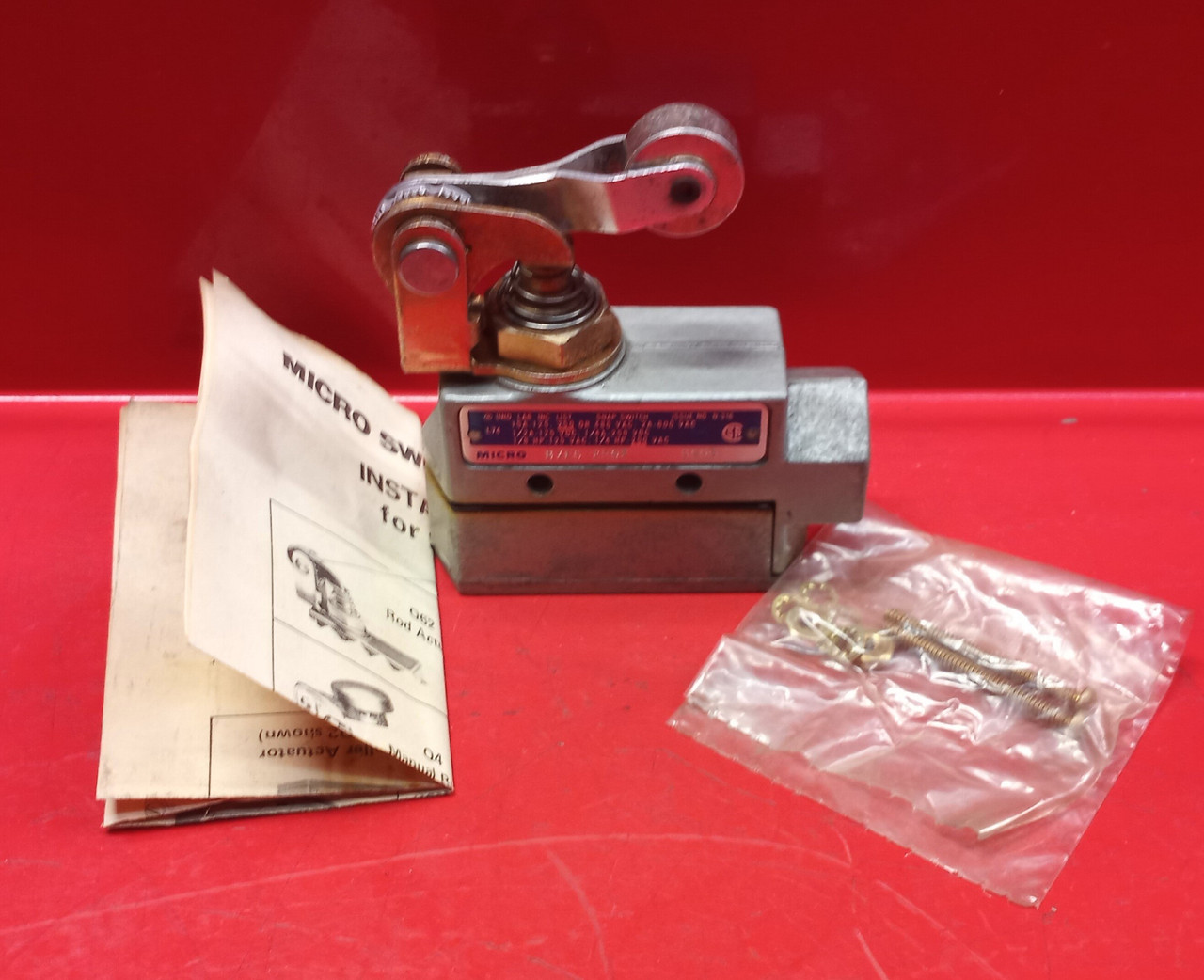 Honeywell BZE6-2RQ2 Limit Switch