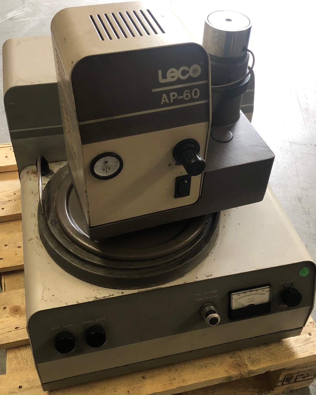 Leco VP-160 8" Variable-Speed Polisher Grinder w/AP-60 Auto-Polishing Unit