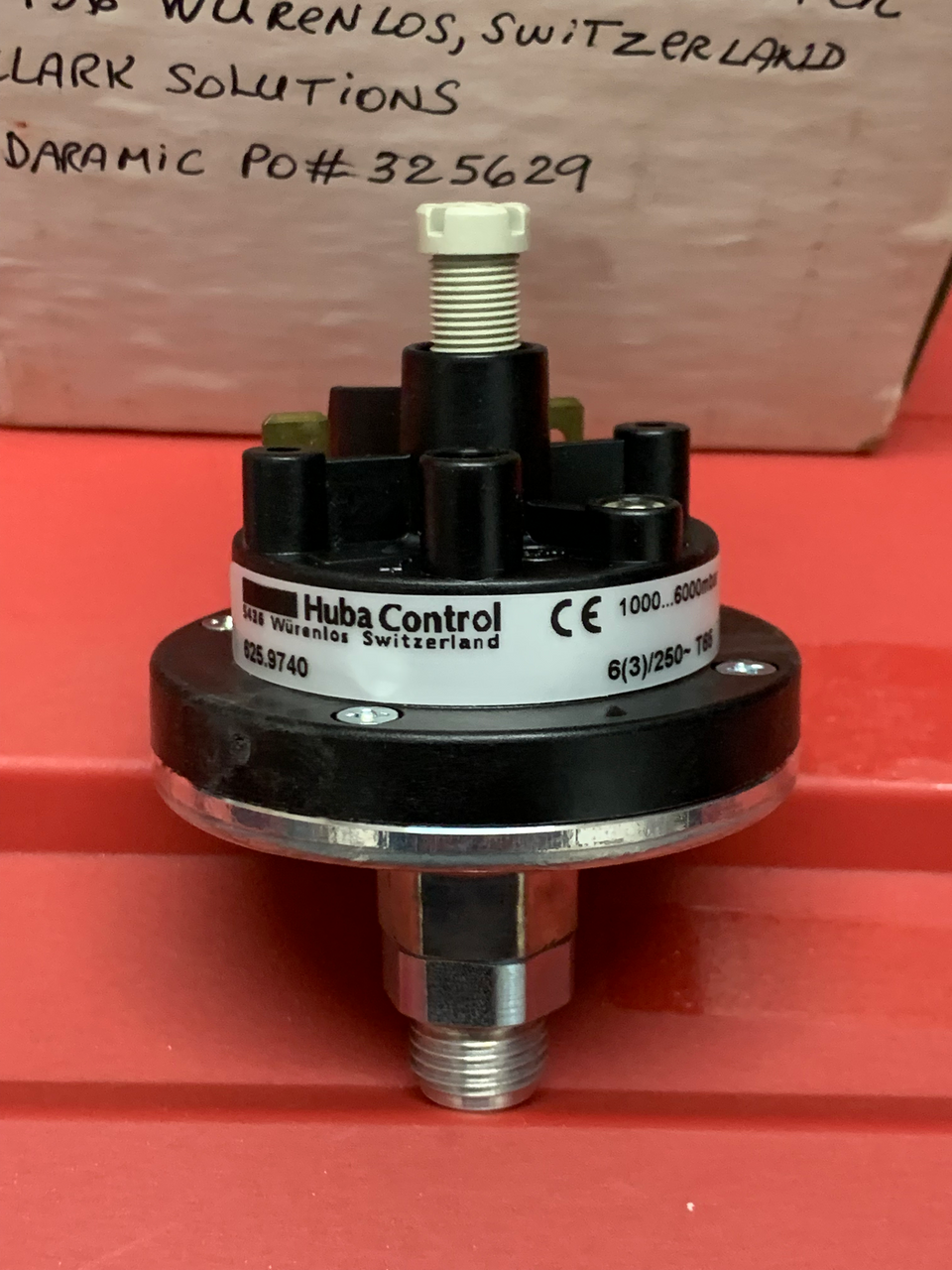 Huba Control Pressure Transmitter Switch 625.9740 | 1000-6000 mbar
