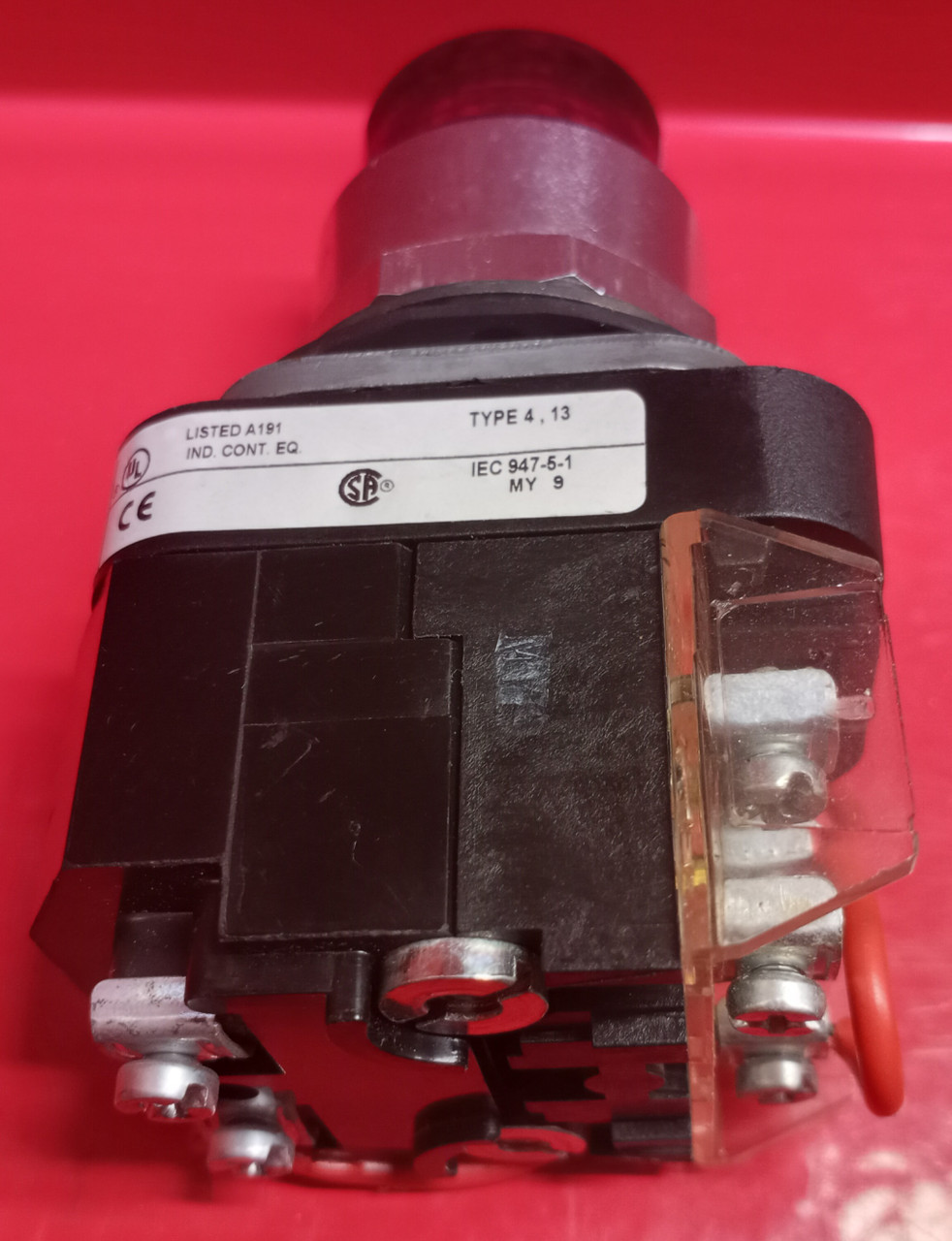 Allen Bradley 800T-PT16R Extended Illuminated Push Button Red