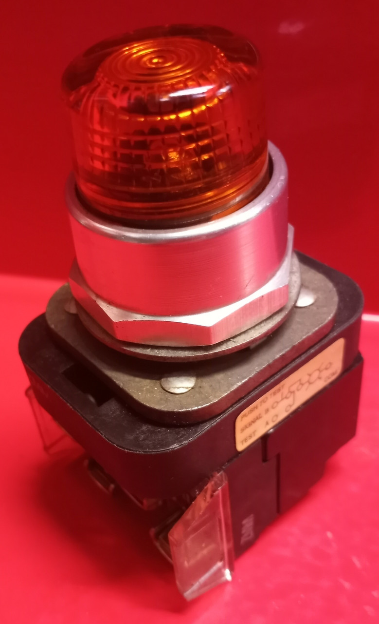 Allen Bradley 800T-PT16 Extended Illuminated Push Button Amber