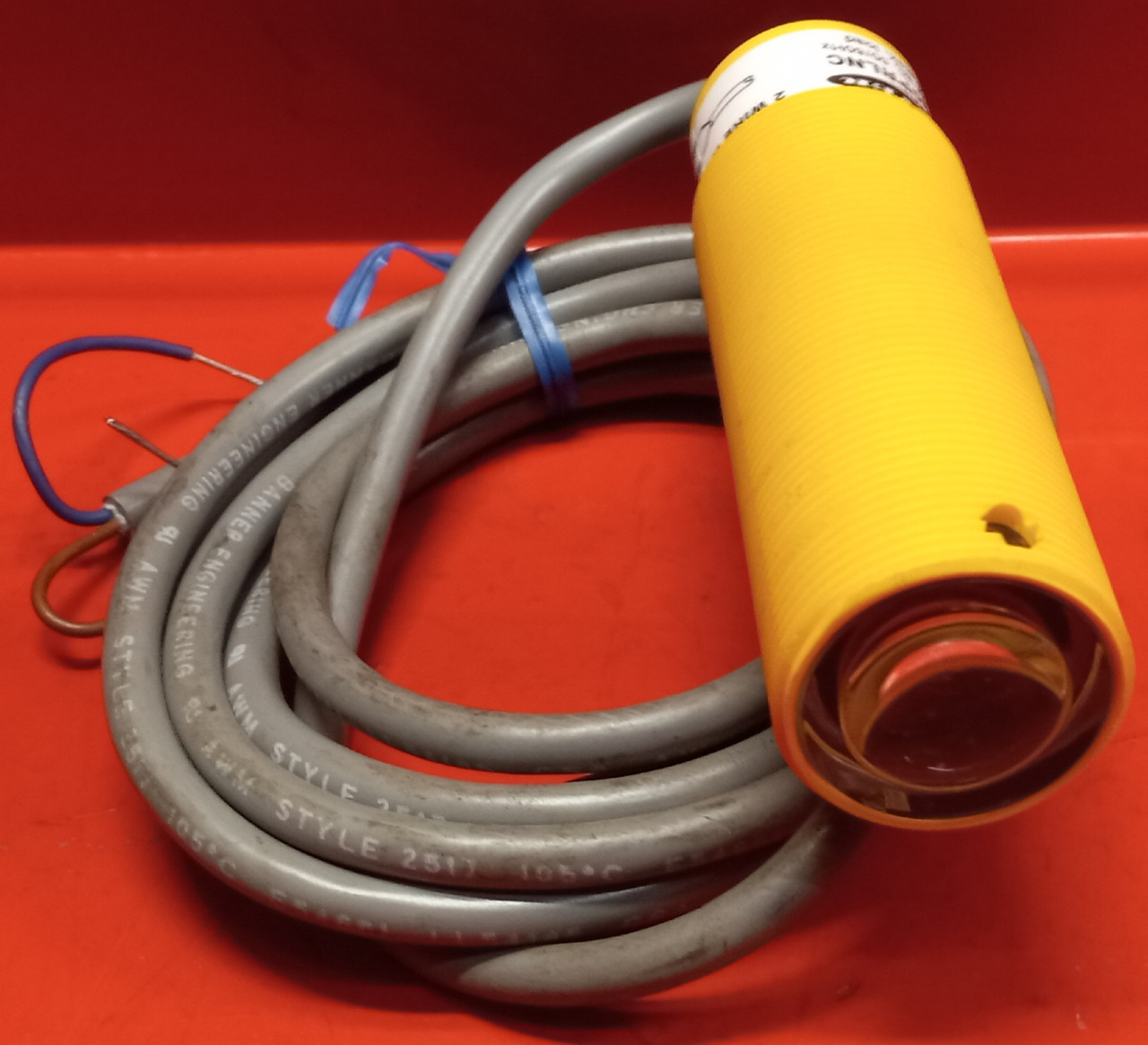 Banner SM2A30PRLNC Opposed Mode Barrel Sensor
