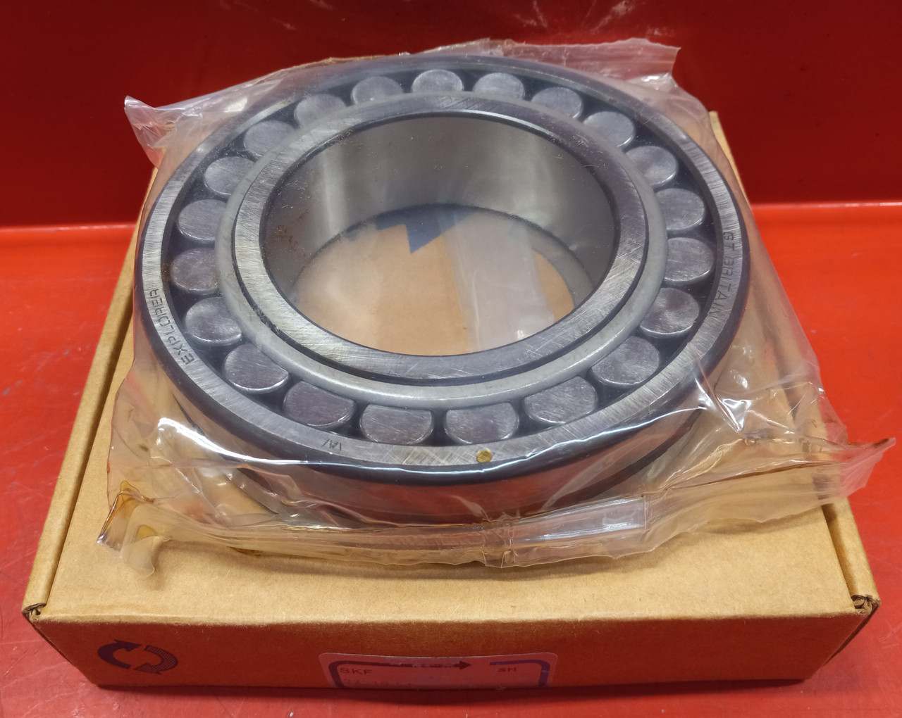 SKF 22216EK Spherical Roller Bearing