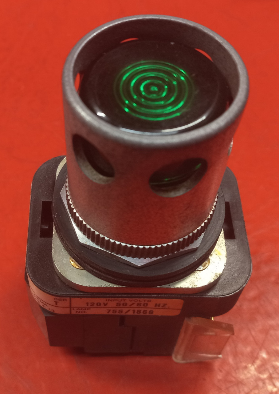 Allen Bradley 800T-PA16 Green Illuminated Push Button