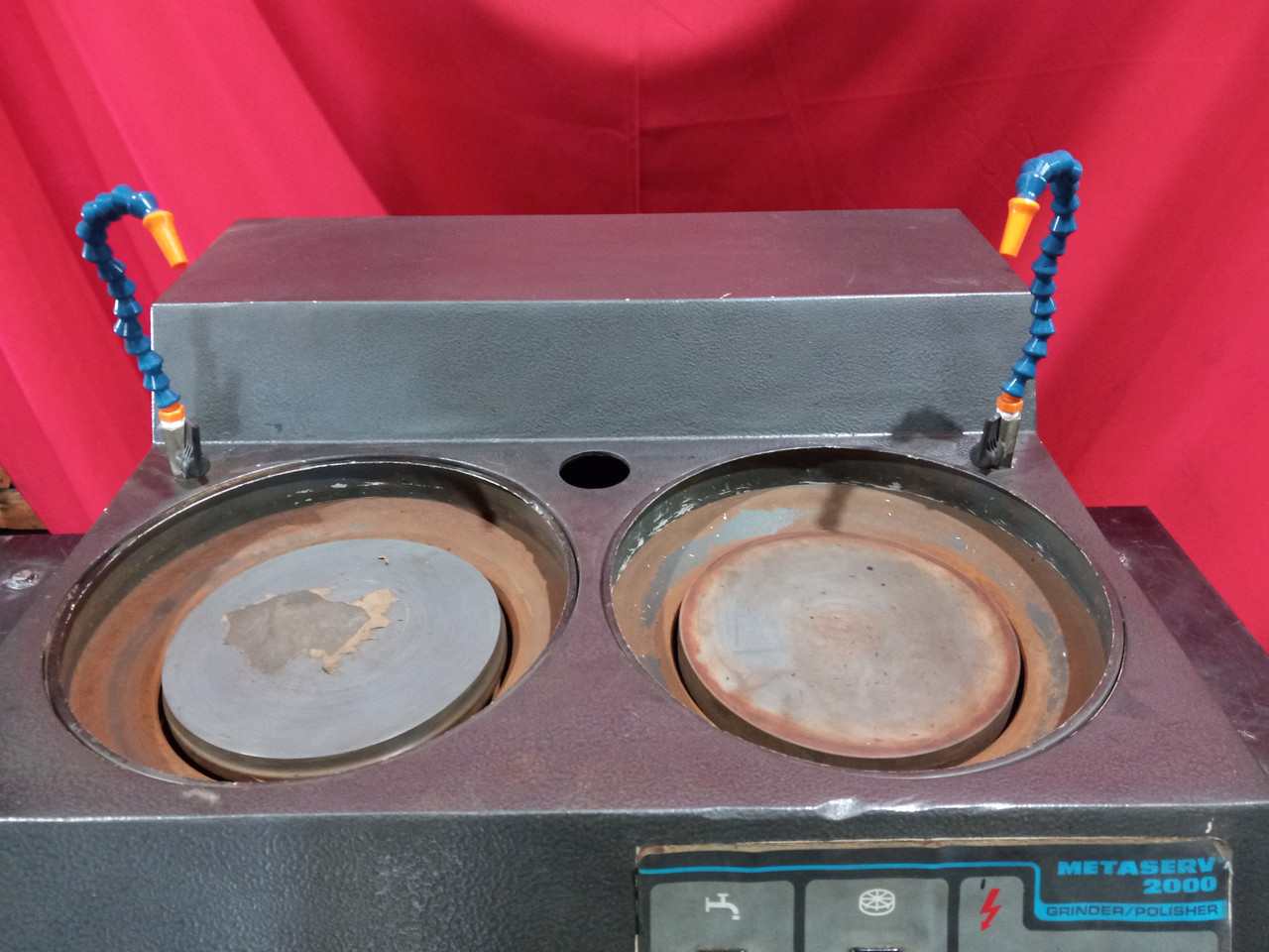 Buehler Metaserv 2000 Grinder/Polisher (FOR PARTS ONLY)
