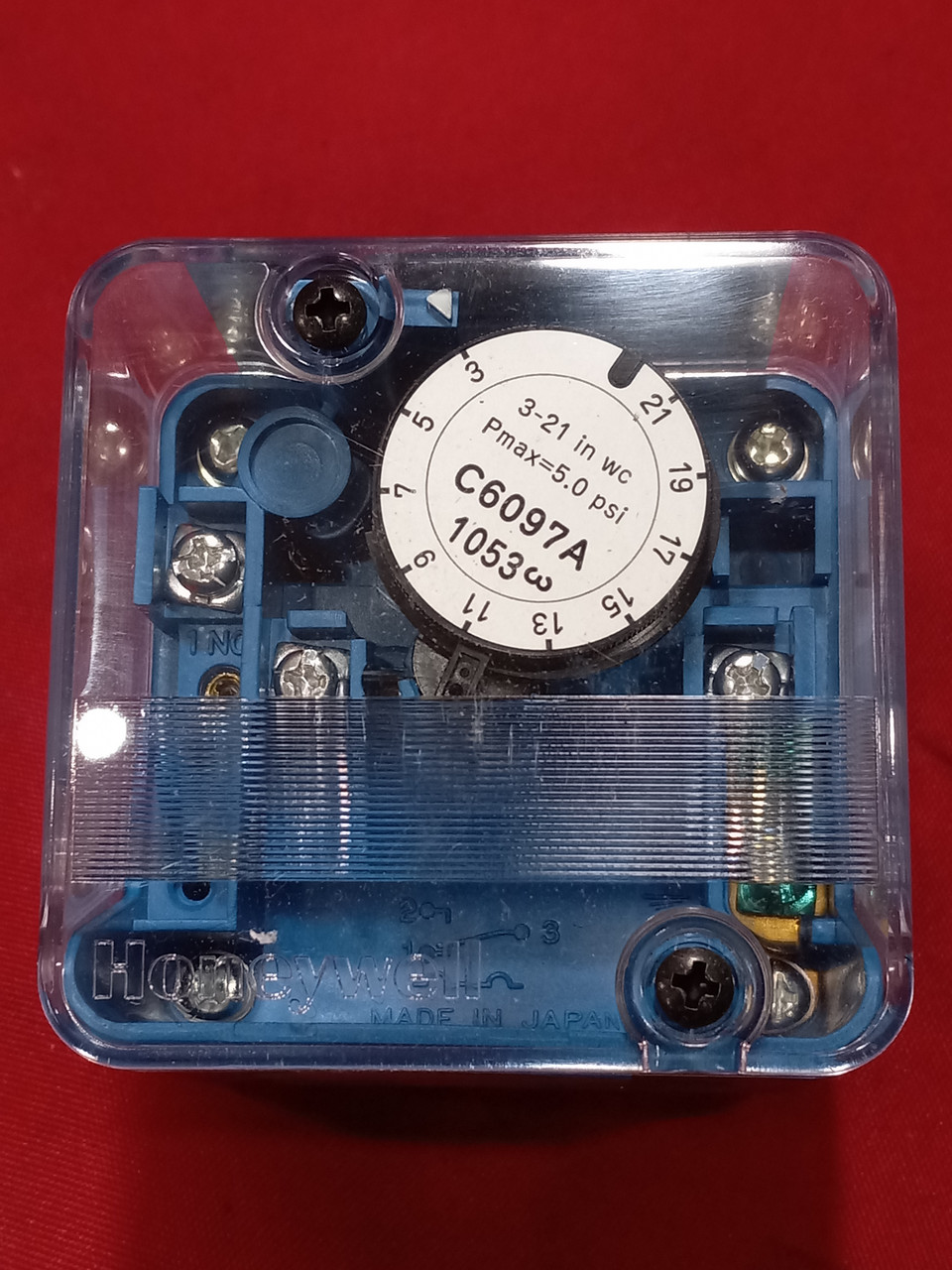 Honeywell C6097A1053 Gas Pressure Switch 