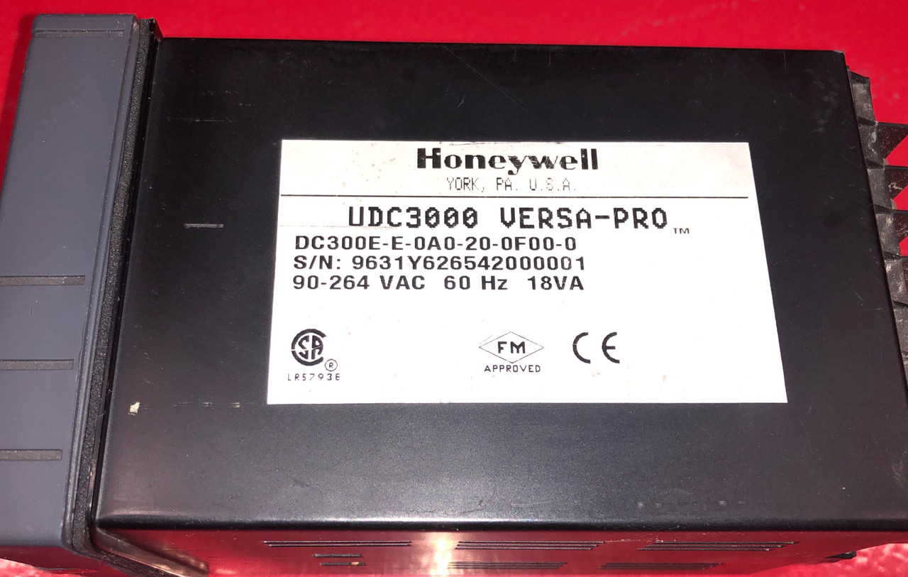 Honeywell UDC3000 (DC300E-E-0A0-20-0F00-0) Versa Pro Controller