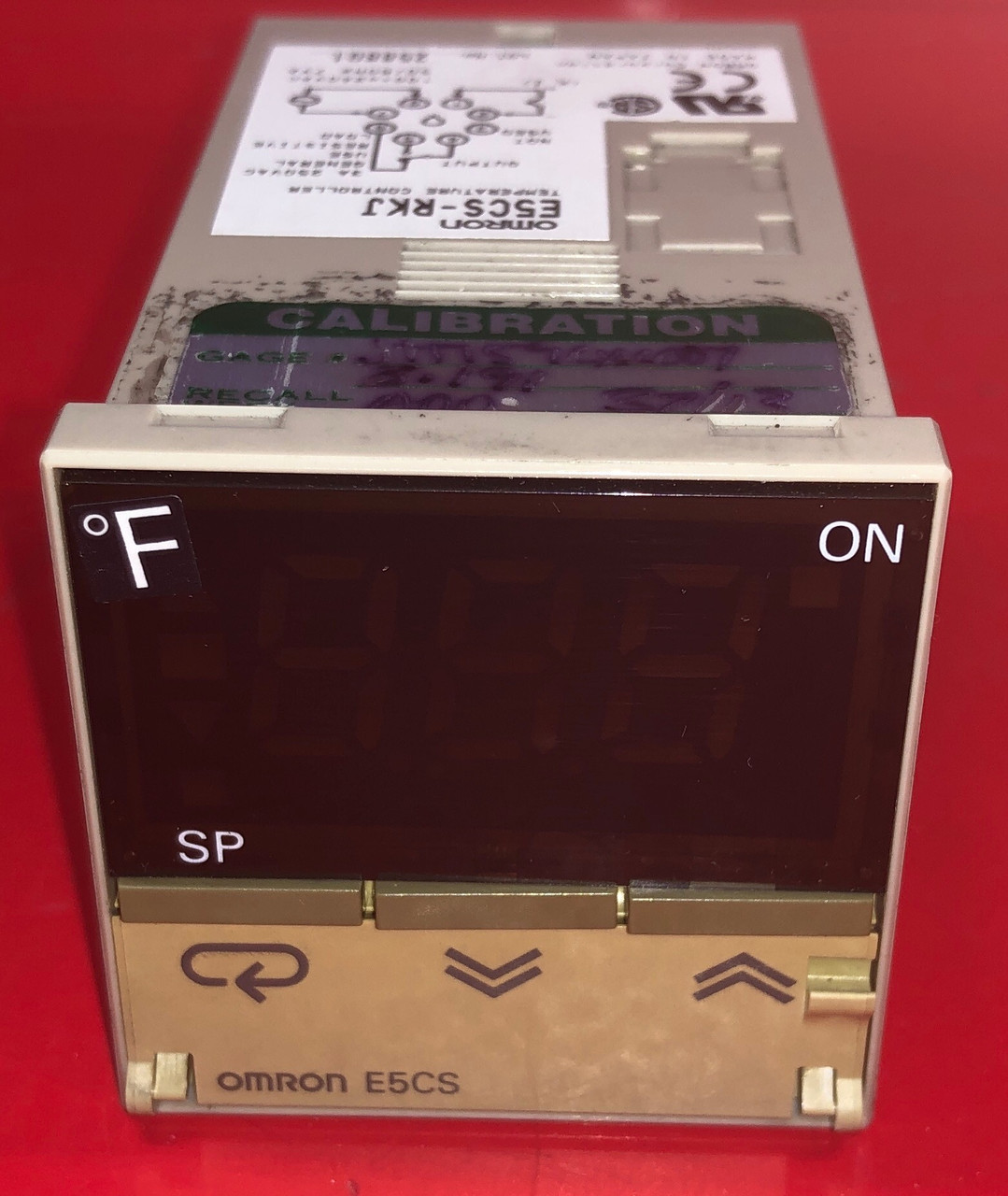 OMRON Thermostat E5CS-R1KJ オムロン 1PC New Omron E5CS-R1KJ Temperature Controller E5CSR1KJ