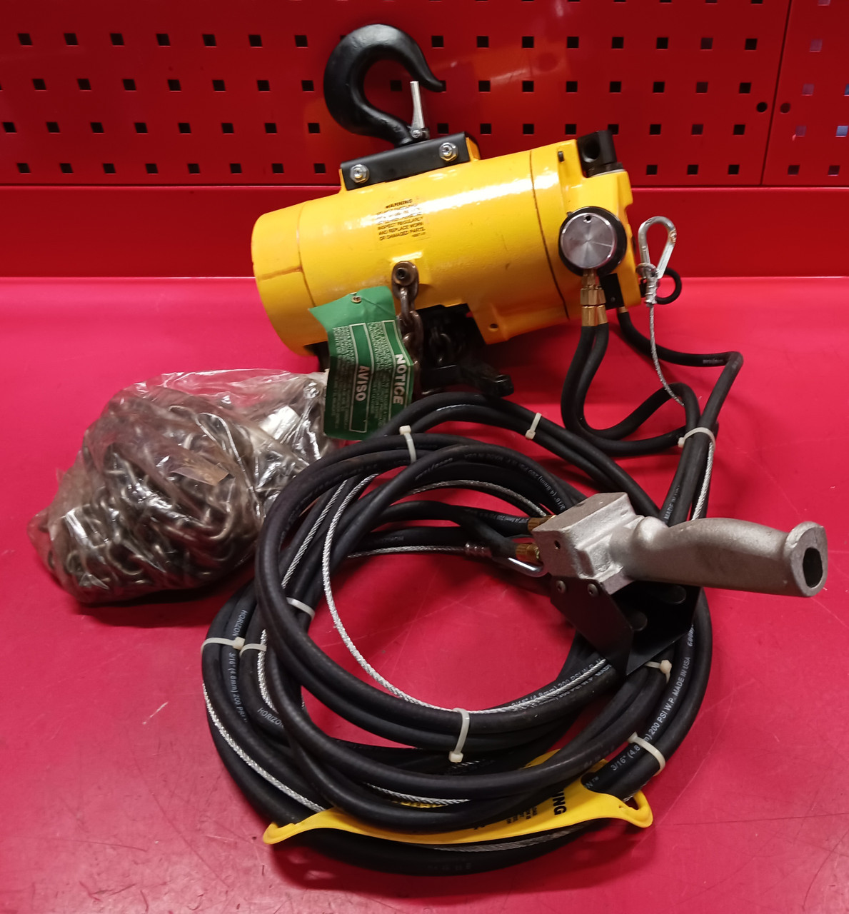 Budgit Series 2200 BAHC2565, 1/4 Ton Air Hoist