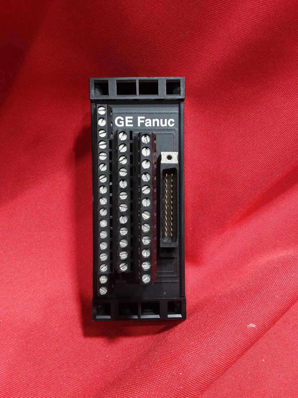 GE Fanuc IC693ACC337A Terminal Block Quick Connect for I/O Modules