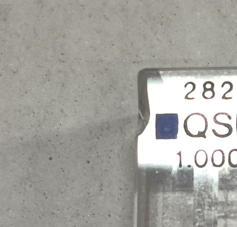 Hellma 282 Quartz Cuvette QS 1.000 MI Semi MicroHigh Performance Quartz Glass, spectral range 200-2,500 nm, pathlength 10 mm, chamber volume 1,400 μL