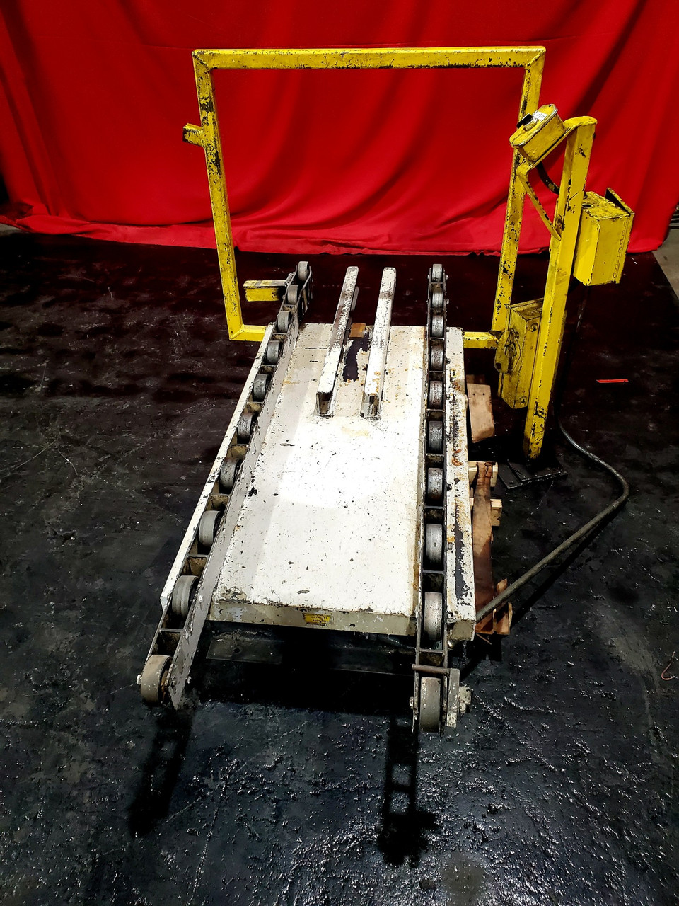 Surface Combustion 36x48" Roller Rail Scissor Table w/ Load guide