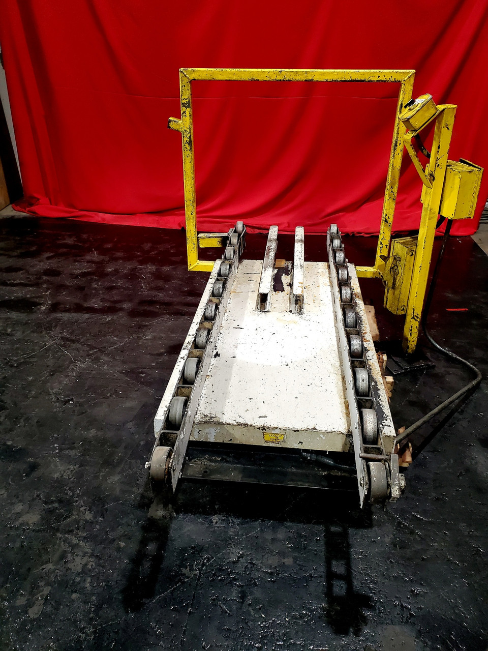 Surface Combustion 36x48" Roller Rail Scissor Table w/ Load guide