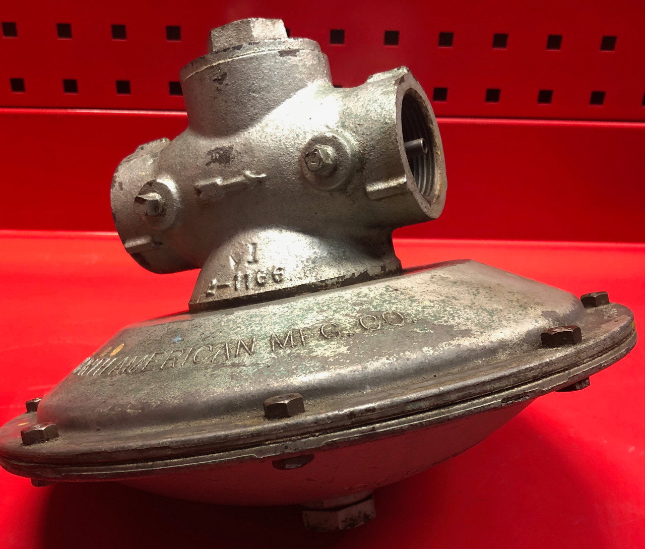 North American MFG. 7218-2 Regulator