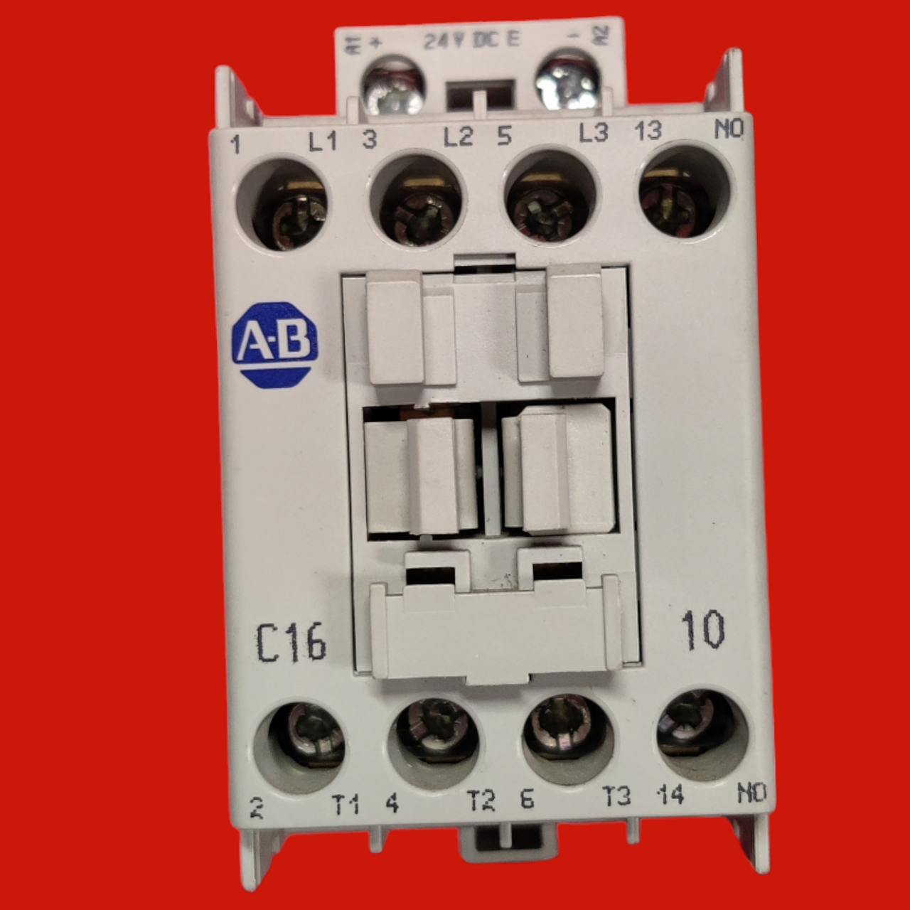 Allen Bradley IEC 16 A Contactor, 100-C16E10