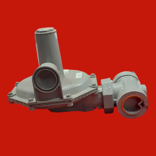 Sensus 143-80-2, 1 1/4" NPT  Black/White Spring Regulator