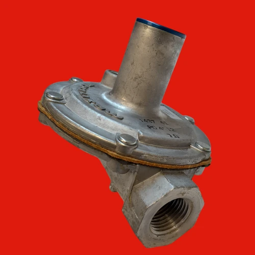 Maxitrol 325-3-0.5 Appliance Regulator, 1/2" NPT
