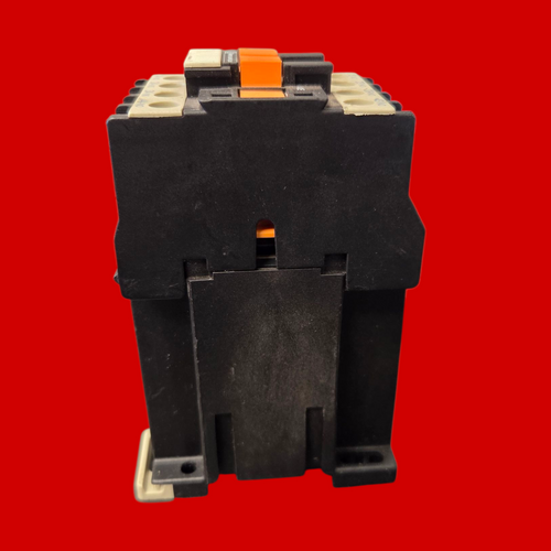 Telemecanique Control Relay,  600 V AC, 10A, CA3-DN40