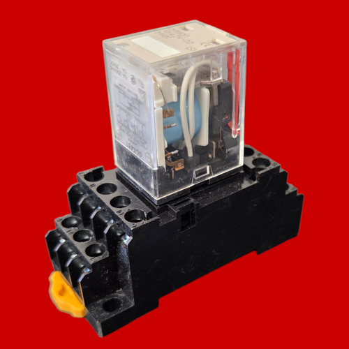 Omron 24 VDC Miniature Power Relay, 4-pole, Plug-In Terminal, MY4ZN-D, with PYF14A-E-US Socket