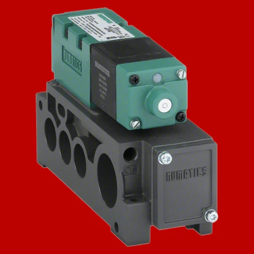 Numatics 153SA415K000030 Solenoid Air Control Valve: Four-Way / Two-Position, 
