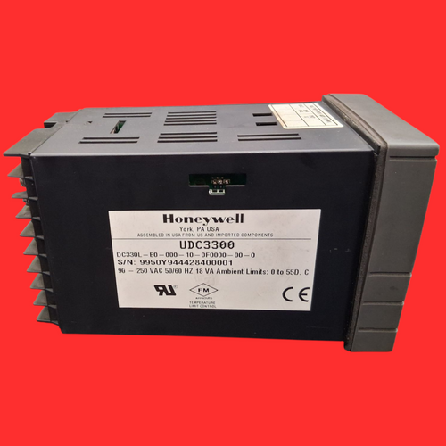 Honeywell Universal Digital Controller UDC3300 (DC330L-E0-000-10-0F0000-00-0)