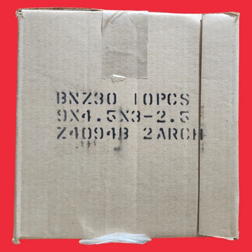 BNZ Materials 9 x 4.5 x 3 - 2.5" 3000°F #2 Arch Insulating Firebrick - 10ct Box
