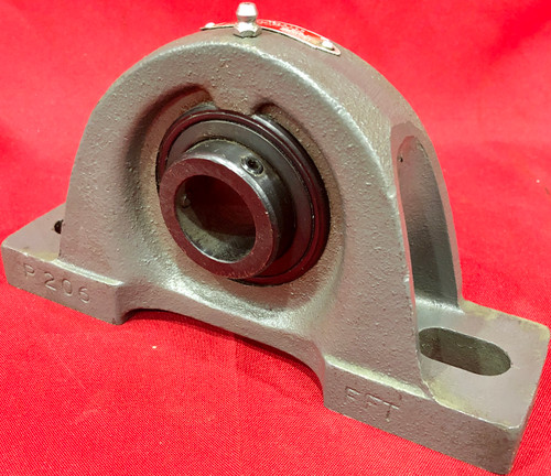 Four Bolt Pillow Block Roller Bearing Sealmaster USRB5522-315-C 3.9375 Four Bolt Pillow Block Roller Bearing Sealmaster USRB5522-315-C 3.9375