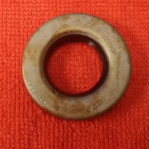 National 450233 Oil Seal