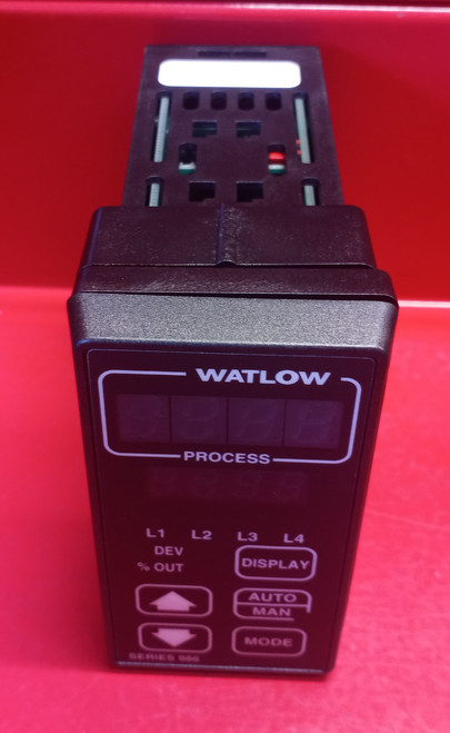 Watlow 986A-10FD-AARG Temperature Controller