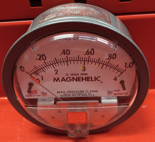 Dwyer 2001AV Magnehelic Differential Pressure Gage