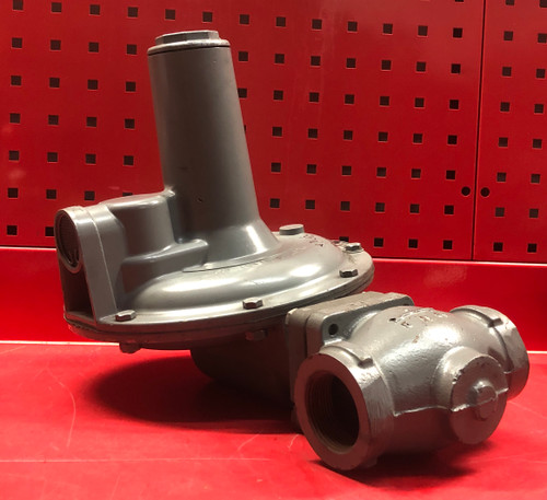 Sensus 243-8 Regulator 1-1/2" NPT Red Spring