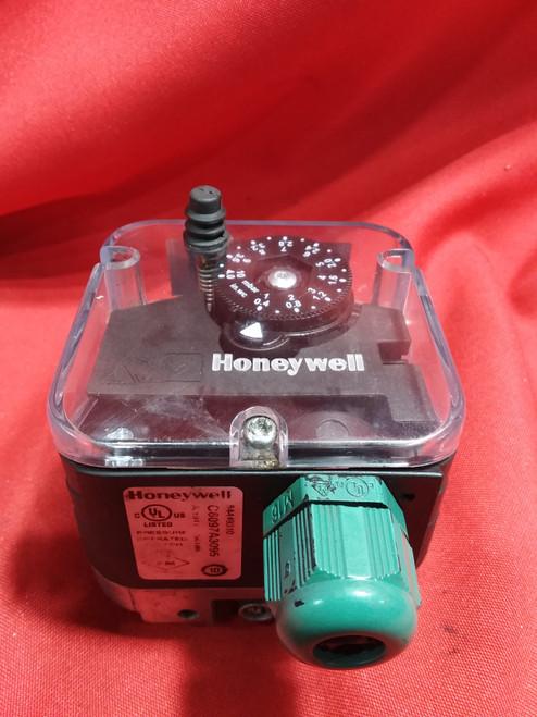 Honeywell C6097A3095 Gas / Air switch