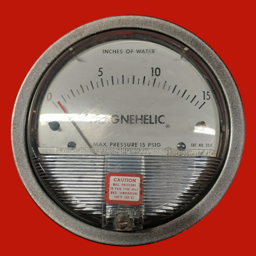 Dwyer Magnehelic Pressure Gauge 0-15" Cat. No. 2015 Dwyer Magnehelic Pressure Gauge 0-15" Cat. No. 2015