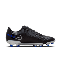 total 90 soccer boots